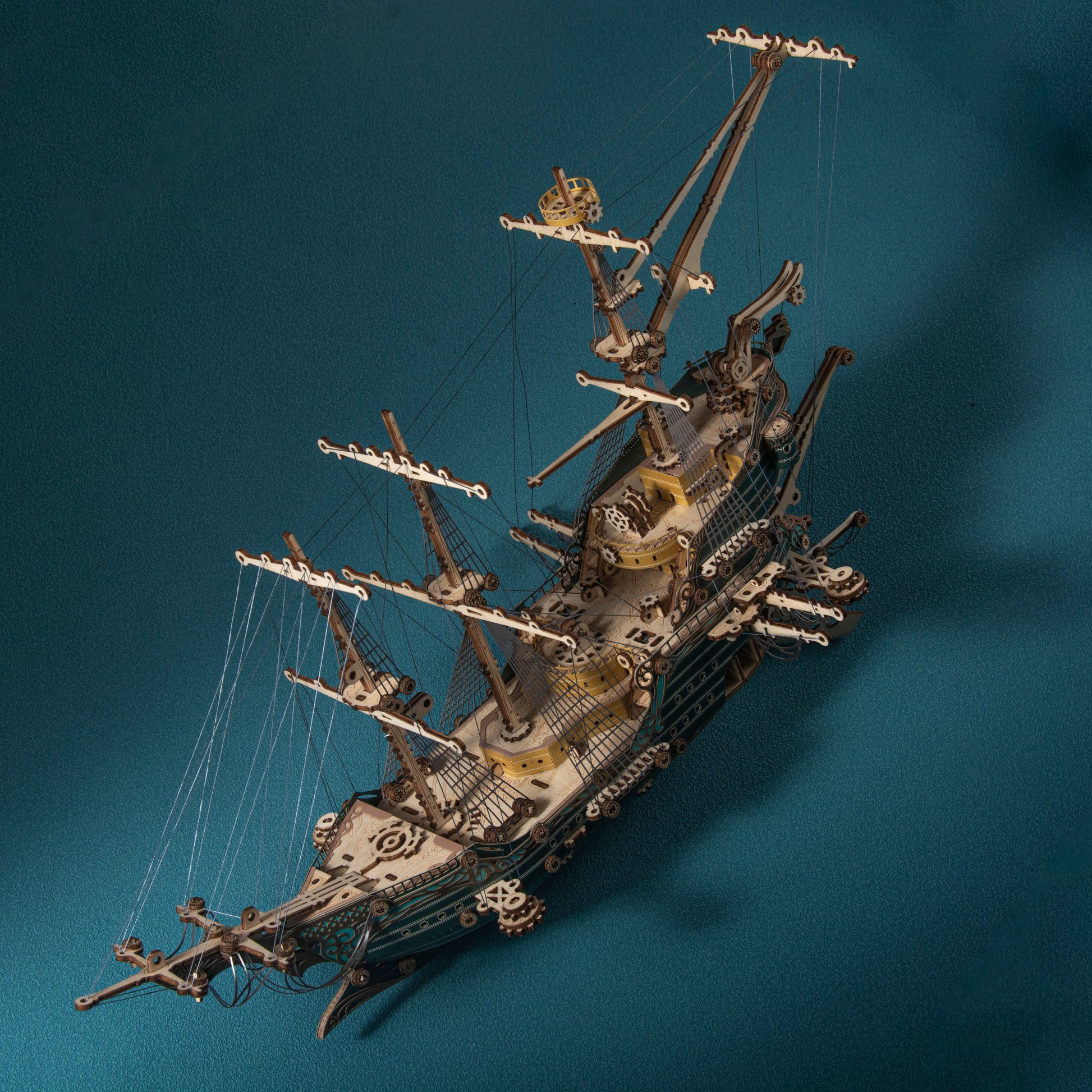 howCat✖️The Lord of the Mysteries-3D Wooden Puzzle Kit