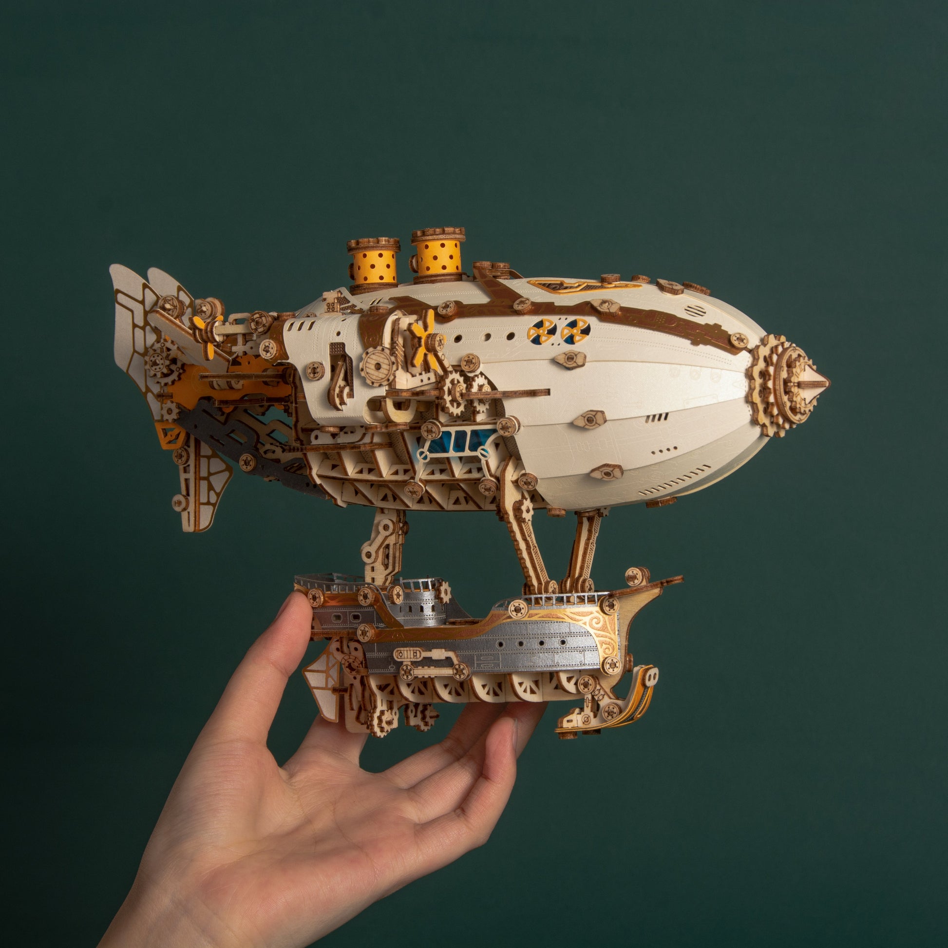 howCat MFantasy Airship-3D Wooden Puzzle Kit